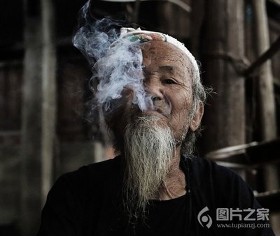 骑摩托车带丈母娘的说说